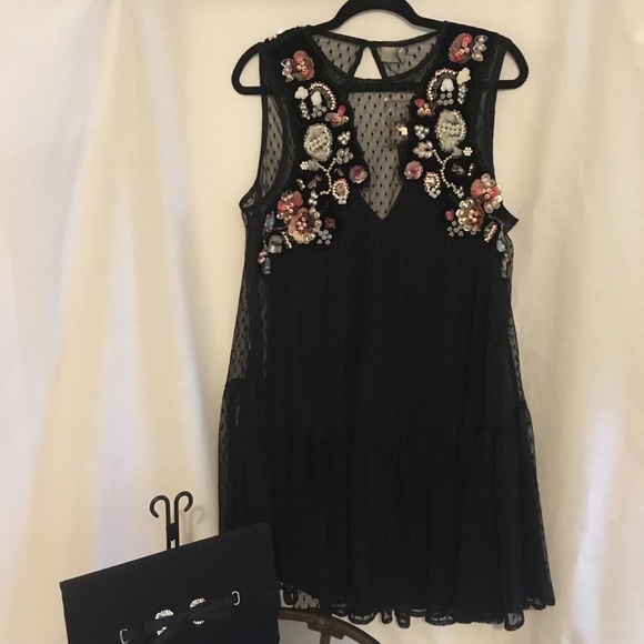 ASOS Dresses & Skirts - ASOS sleeveless trapeze style black dress
